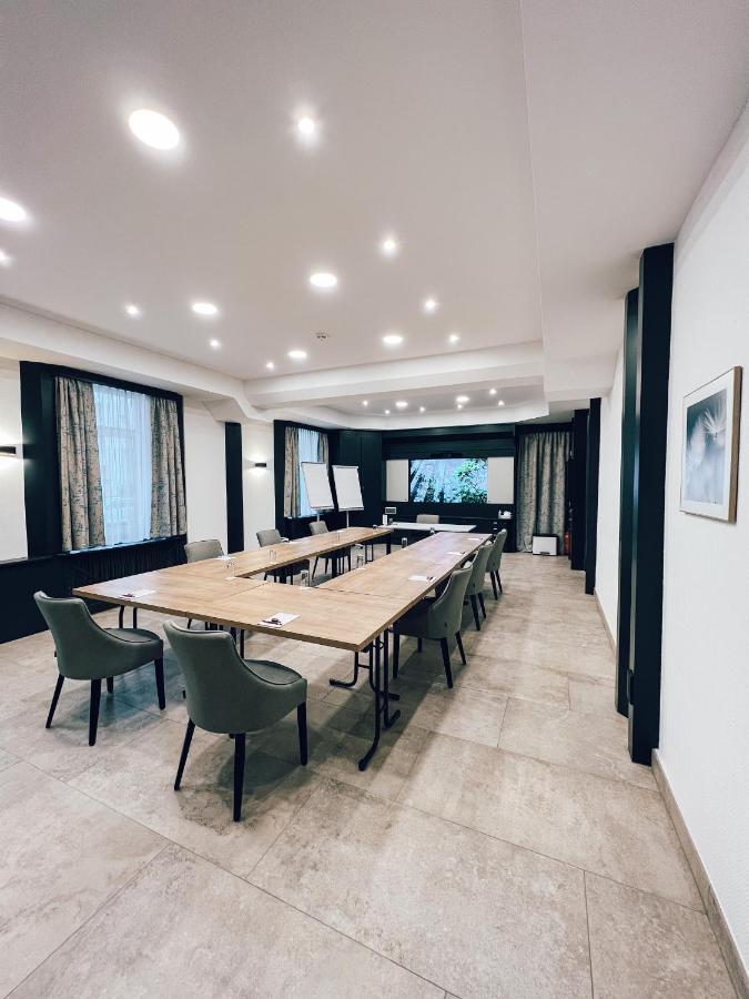Hotel Bayrischer Hof 벨스 외부 사진