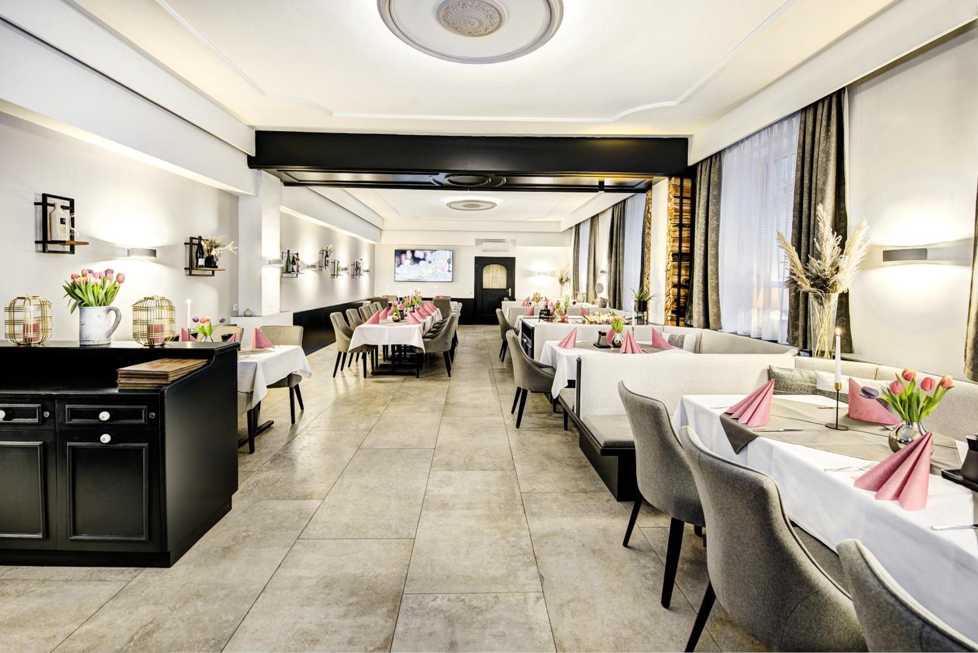Hotel Bayrischer Hof 벨스 외부 사진