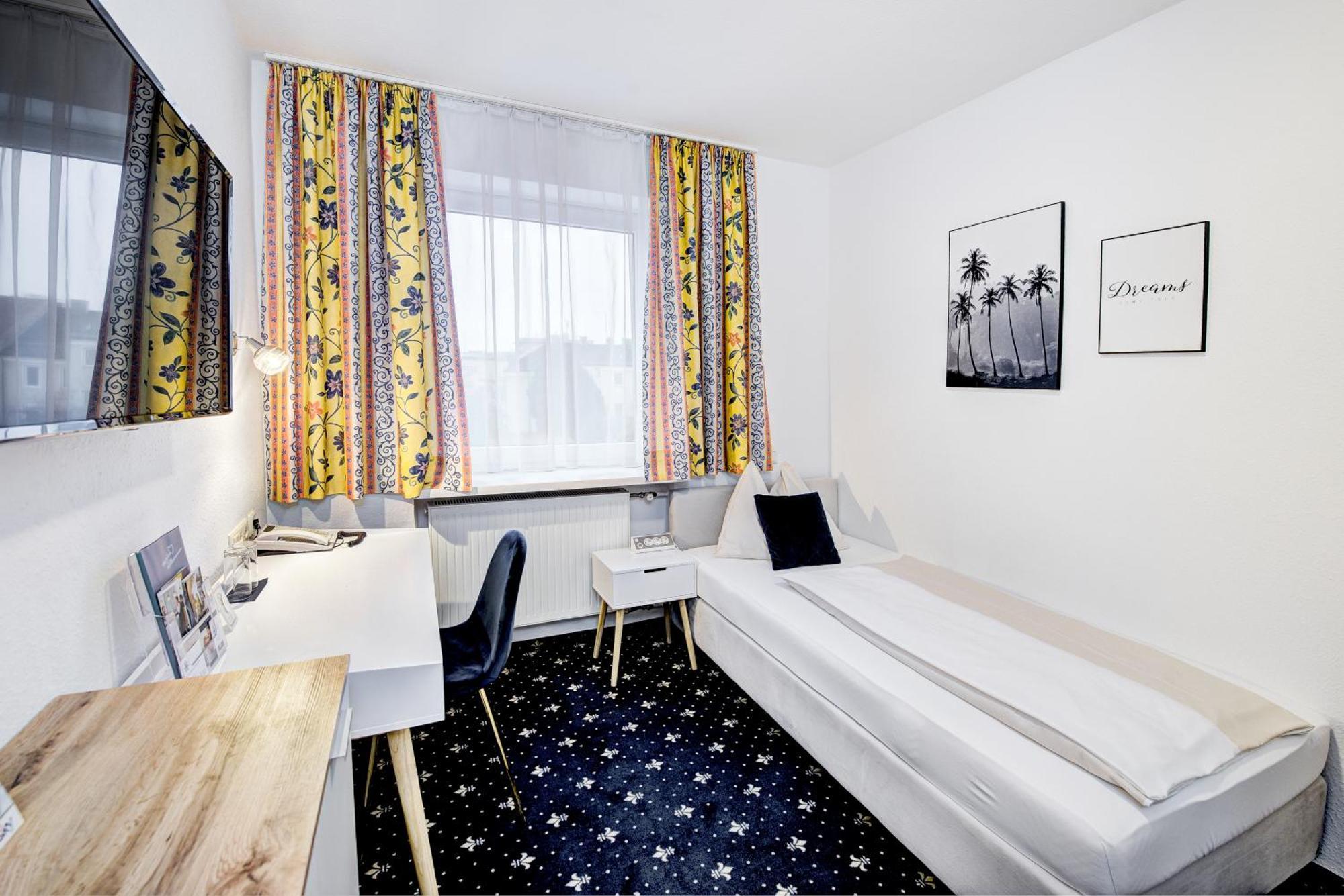 Hotel Bayrischer Hof 벨스 외부 사진